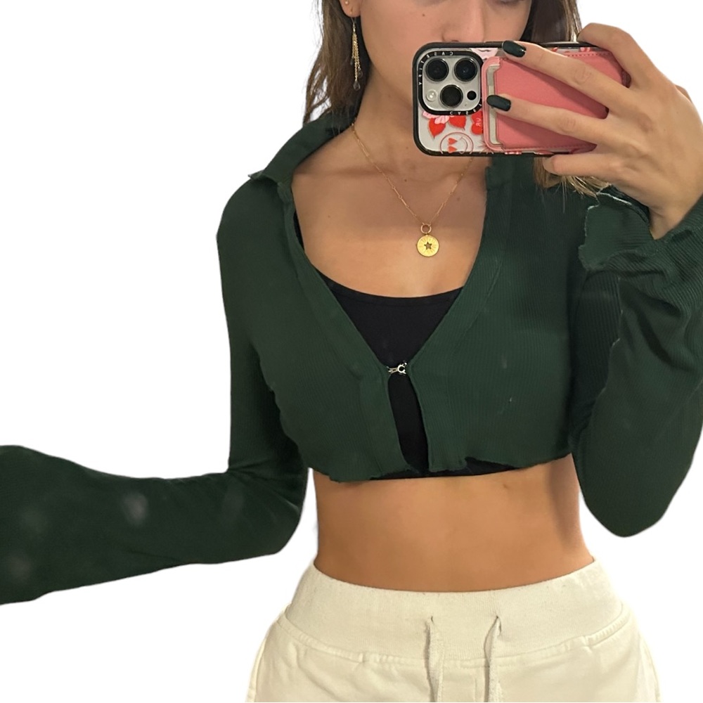 Cropped dark green cardigan